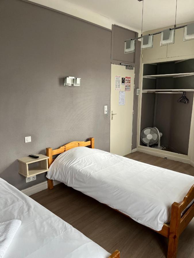 Aux Bons Amis Hotel Reims Eksteriør billede