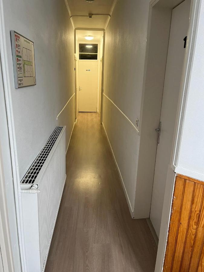 Aux Bons Amis Hotel Reims Eksteriør billede