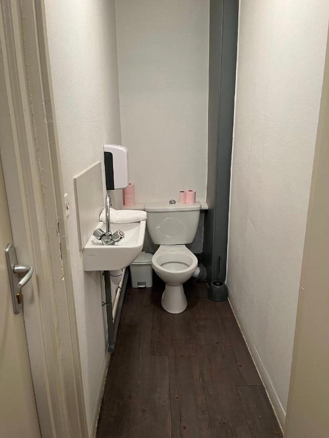Aux Bons Amis Hotel Reims Eksteriør billede