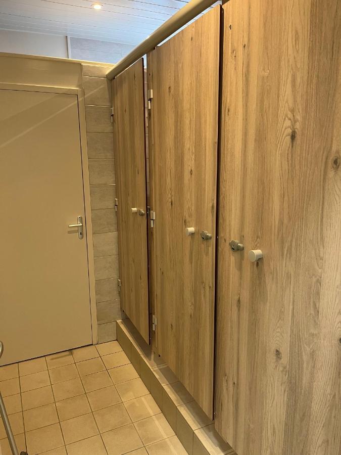 Aux Bons Amis Hotel Reims Eksteriør billede